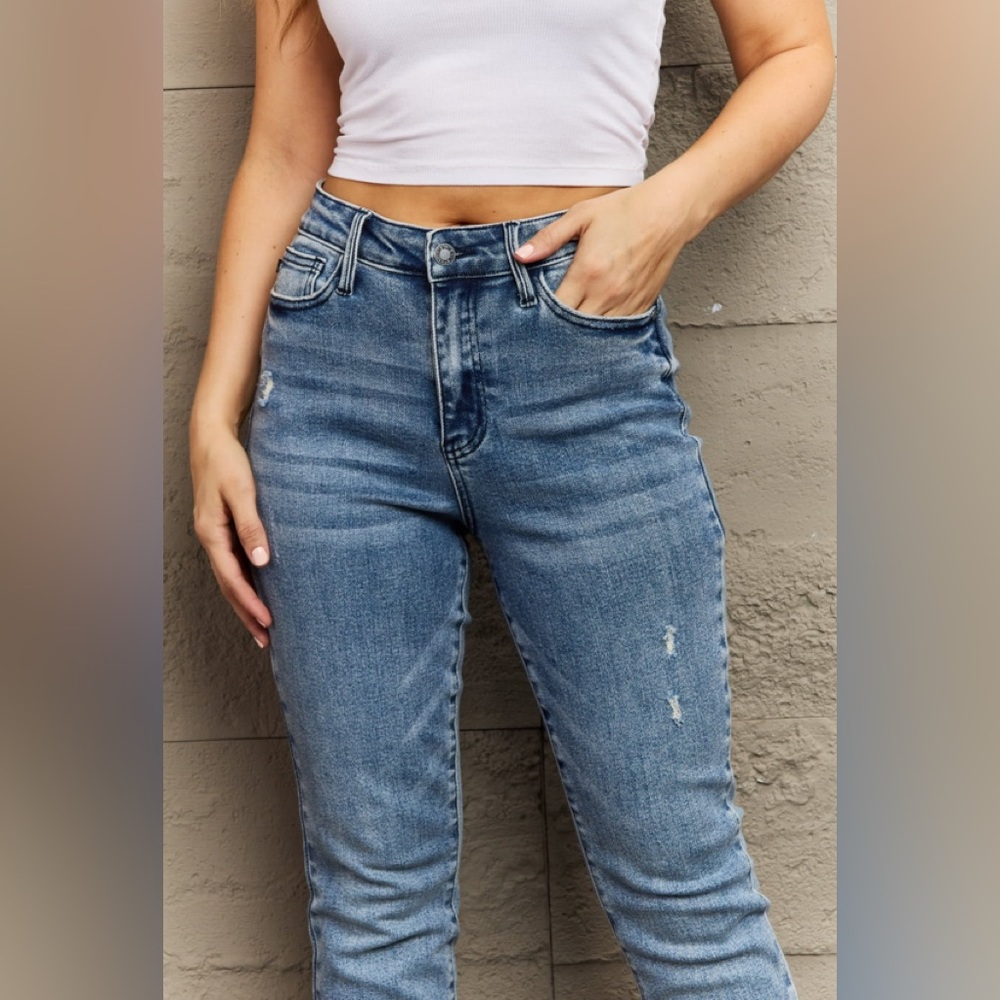 Judy Blue Kayla Full Size High Waist Distressed Slim Jeans NEW - Picture 6 of 7